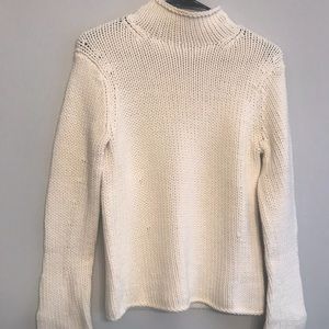 Turtle neck sweater